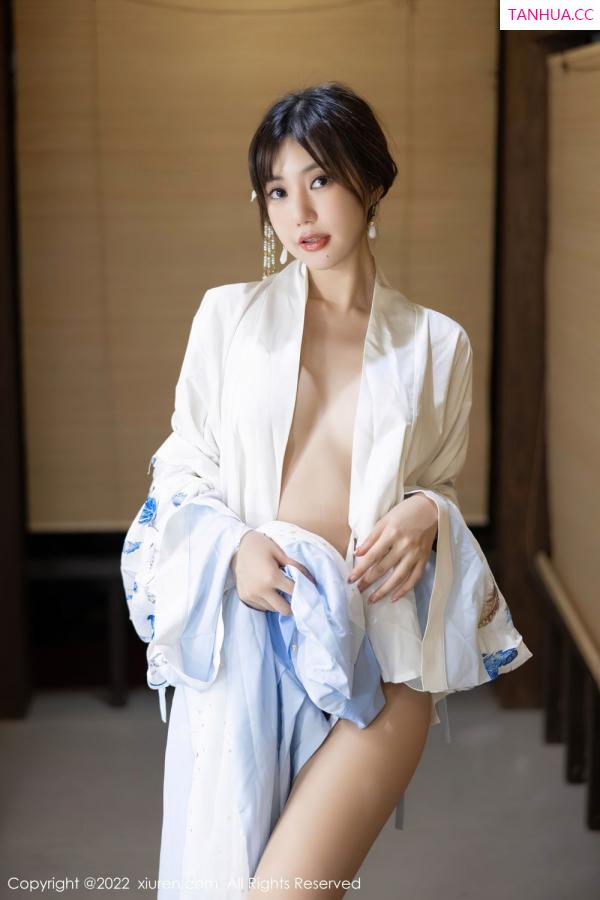 綺裡嘉 绮里嘉 [XiuRen]高清写真图 2022.09.09 No.5569 绮里嘉ula第33张图片
